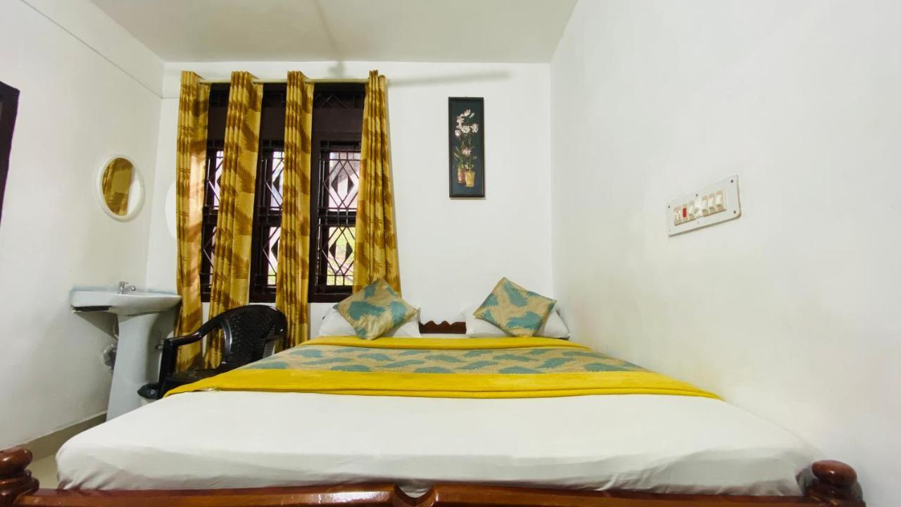 Hotel Caveri Inn Madikeri Eksteriør billede