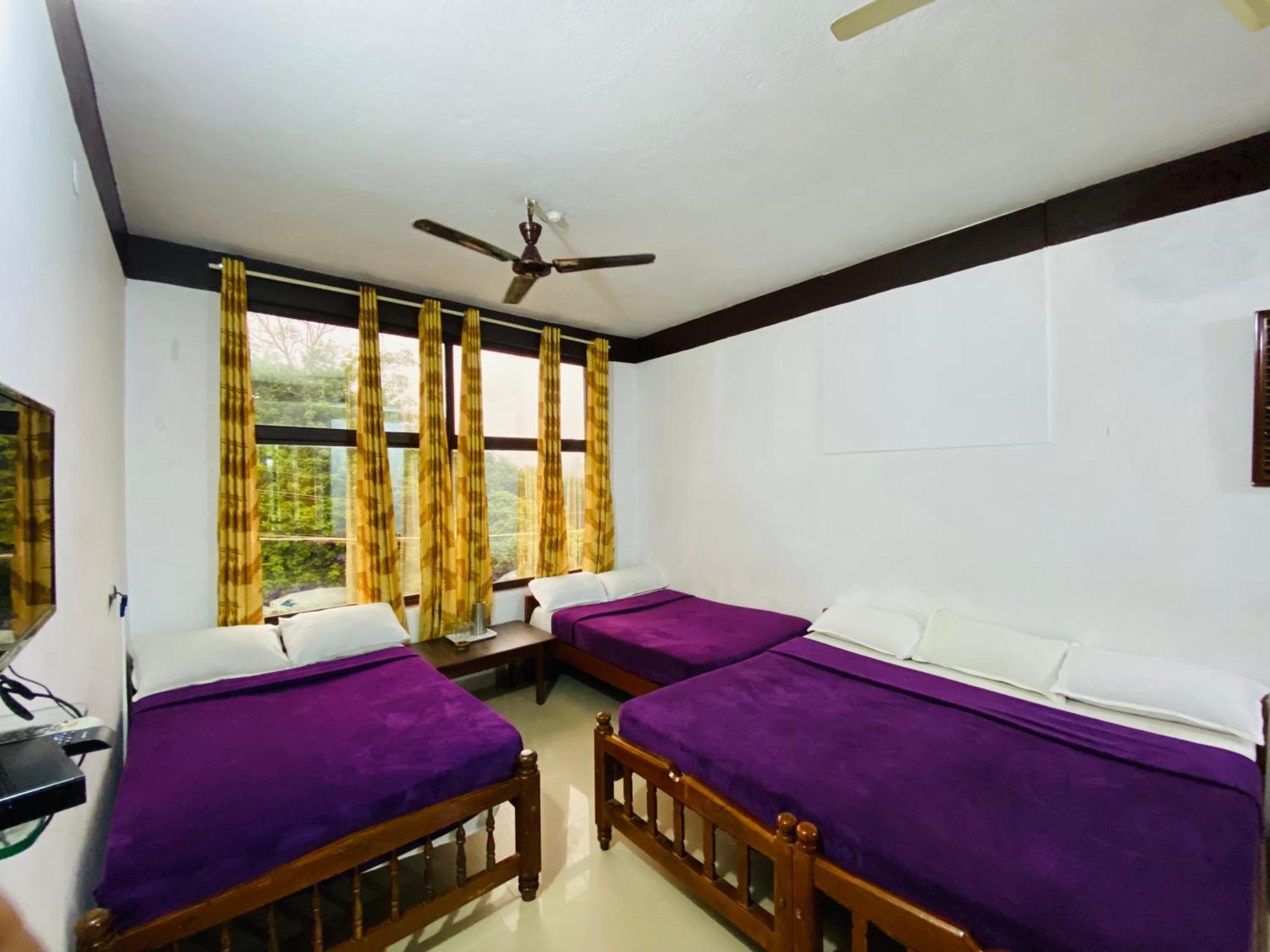 Hotel Caveri Inn Madikeri Eksteriør billede