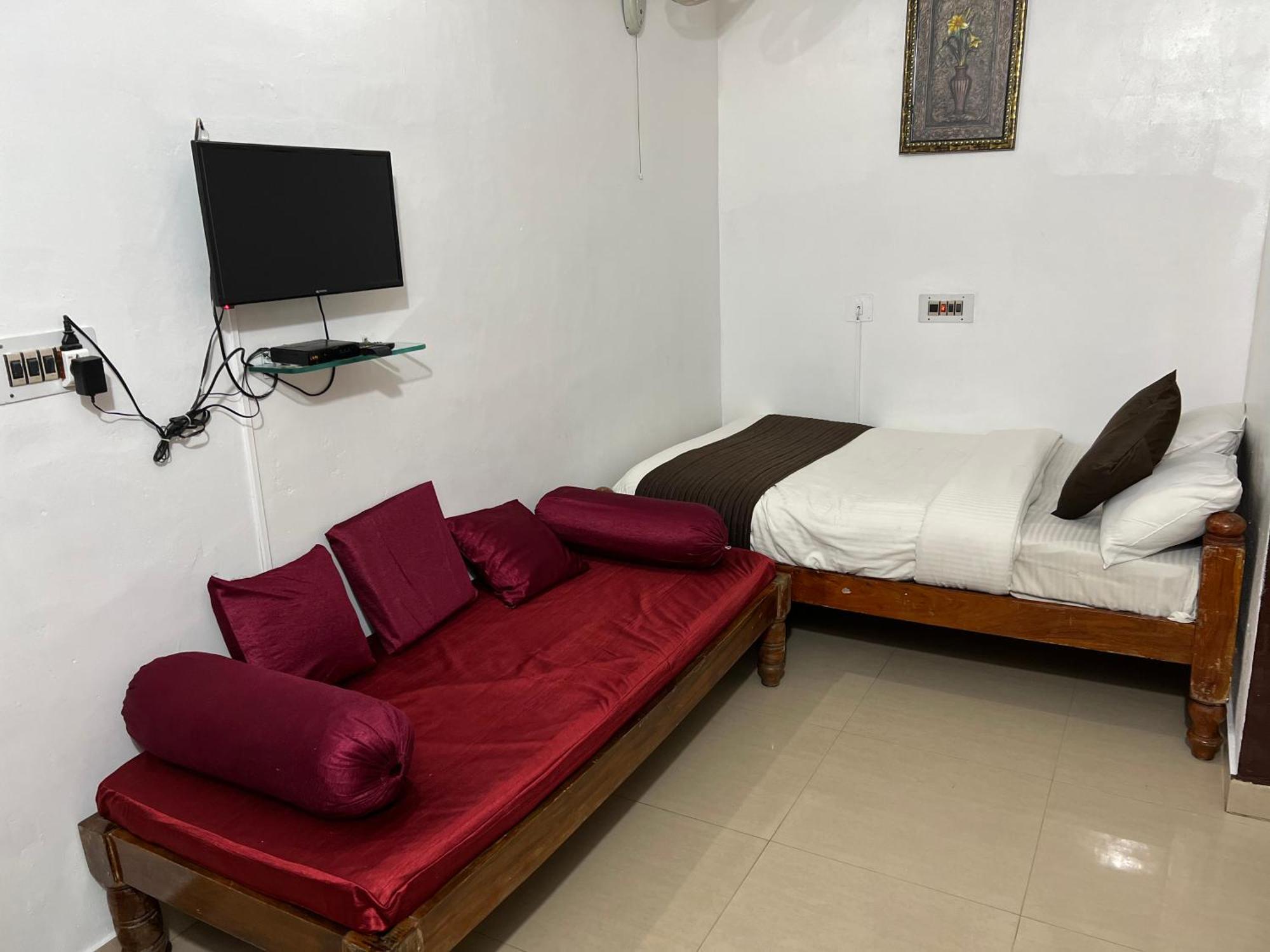 Hotel Caveri Inn Madikeri Eksteriør billede