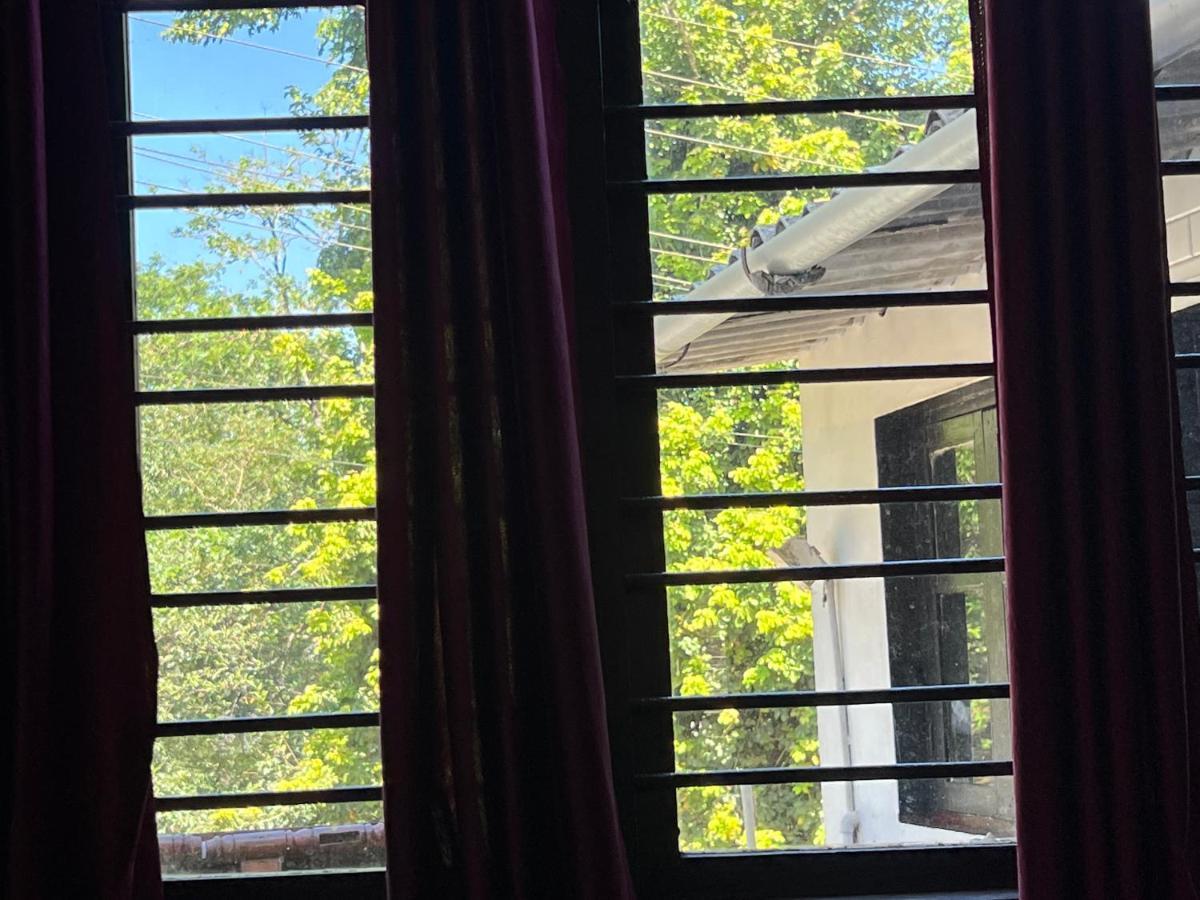 Hotel Caveri Inn Madikeri Eksteriør billede