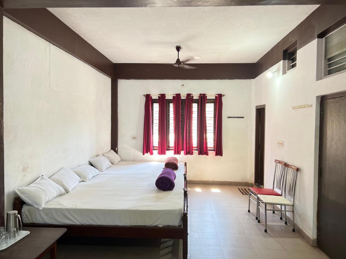 Hotel Caveri Inn Madikeri Eksteriør billede